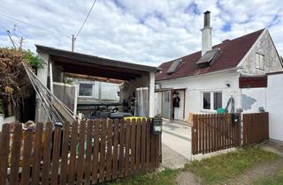 Haus kaufen in 86356 Neusäß, Vermietetes Zweifamilienhaus mit Grundstück und viel Potenzial