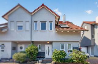 Haus kaufen in 76351 Linkenheim-Hochstetten, Familientraum in ruhiger Lage - Modernisiertes EFH mit Garten, PV-Anlage, Garage und Terrasse