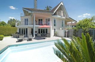 Villa kaufen in 82049 Pullach, Exklusive Villa mit Spa, Außenpool & traumhaftem Garten in Berg am Starnberger See