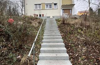 Haus kaufen in Häldenweg 10, 71729 Erdmannhausen, Modernisiertes Zweifamilienhaus mit großem Grundstück, Potenzial & sicherer Mieteinnahme