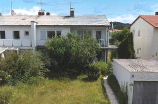 Haus kaufen in 85567 Grafing, Sanierungsbedürftiges Reihendendhaus mit großem Garten und viel Potenzial
