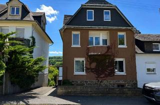 Einfamilienhaus kaufen in 57518 Betzdorf, Großzügiges Einfamilienhaus mit Garten und Ausbaupotenzial
