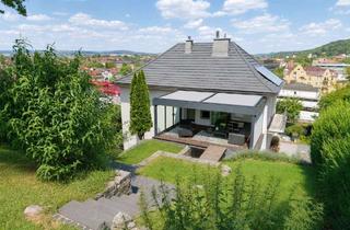 Haus kaufen in 96450 Coburg, Aufwendig saniertes Wohnhaus mit herrlichem Fernblick, Sauna und Pool in Coburg-nähe Bahnhof
