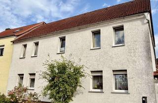 Haus kaufen in Dockritzanger 10, 06193 Löbejün, Viel Platz für Familie, Generationen und Ideen – Wohnhaus mit Garagen und Nebenflächen in Sennewitz