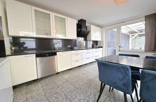 Mehrfamilienhaus kaufen in 41462 Neuss, ++ ZENTRALER ALTBAU - MEHRFAMILIENHAUS MIT MAISONETTE WOHNUNG ... 3 Wohneinheiten - INKL. GARTEN