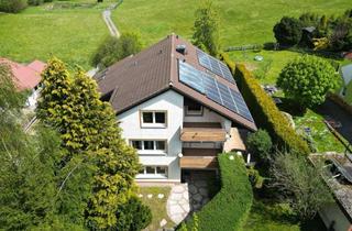 Haus kaufen in 95138 Bad Steben, Drei Etagen. Drei Wohnungen. Ein Blick ins Grüne.