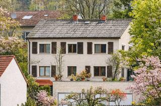 Haus kaufen in 65510 Idstein, 1 - 2 Familienhaus, ideal für Mehrgenerationen – mit großem Garten und Terrasse!