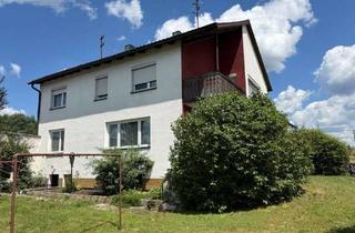 Haus kaufen in 95676 Wiesau, Zweifamilienhaus mit zwei abgeschlossenen Wohneinheiten, Garage & Stellplätzen!