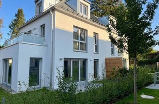 Doppelhaushälfte kaufen in Mondseestraße 11, 81827 Trudering-Riem, Doppelhaushälfte in ruhiger Lage am Waldtruderinger Forst