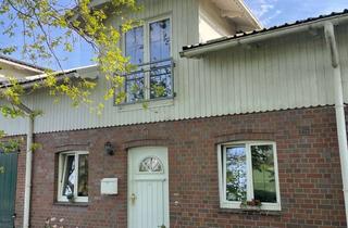 Haus mieten in Altendeich 5a, 25335 Raa-Besenbek, Kleines Reihenhaus der besonderen Art mit Blick über Felder und Wiesen von privat