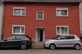 Anlageobjekt in 45356 Bochold, Wohnhaus mit 2 Garagen zur Kapitalanlage