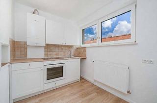 Wohnung kaufen in 95030 Innenstadt, Sanierte 3-Zimmer-Wohnung mit EBK, leerstehend von Privat