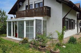 Wohnung kaufen in Seestraße, 85622 Feldkirchen, Feldkirchen! Doppelhaushälfte mit Garten, Einbauküche, Kachelofen, Keller, Schuppen und Garage!