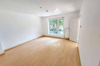 Wohnung kaufen in Käthnerort, 22083 Barmbek-Süd, Provisionsfrei: Helle 2-Zimmer im 1. OG mit Garten-Balkon, bodentiefen Fenstern & Parkettboden