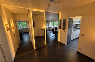 Wohnung kaufen in Waldgartenweg, 68219 Rheinau, Renovierte 2-Zimmer-Eigentumswohnung mit neuer Küche & großem Süd-Loggia-Balkon