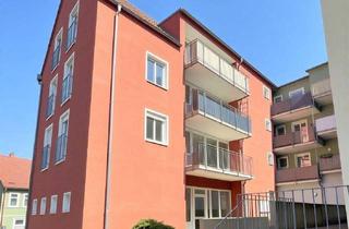 Wohnung kaufen in 98673 Eisfeld, Ihre Kapitalanlage? Inkl. Tiefgaragenstellplatz! Helle 3-Zimmer-Wohnung im Zentrum von Eisfeld