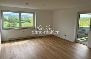 Wohnung kaufen in 92637 Weiden, Renovierte 2.5 Zimmer Wohnung mit Balkon im Zentrum von Weiden