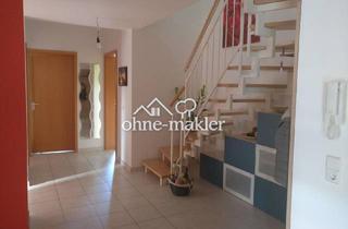 Wohnung kaufen in 71067 Sindelfingen, Großzügige 4½-Zi.-DG-Wohnung mit Galerie und 2 Balkonen inkl. TG-Stellplatz - ruhige Lage