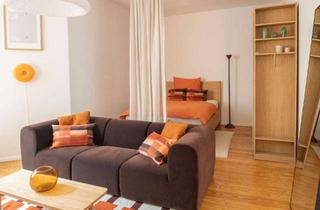 Wohnung mieten in Grünberger Straße 19, 10243 Friedrichshain, Stilvoll eingerichtete Altbauwohnung im Herzen von Friedrichshain – Voll möbliert