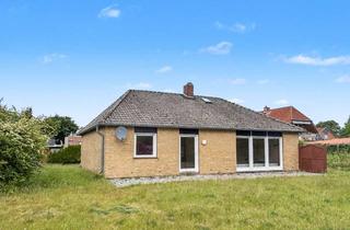 Haus kaufen in 24214 Gettorf, Bungalow auf großzügigem Grundstück – Sanierungsobjekt mit vielfältigen Möglichkeiten in Gettorf