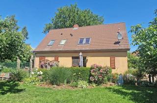 Einfamilienhaus kaufen in 17449 Mölschow, Einfamilienhaus mit Einliegerwohnung und großzügigem Grundstück mit großer Scheune in Mölschow