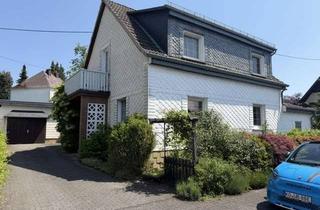 Haus kaufen in 57639 Oberdreis, Schönes Haus mit tollem Garten in Oberdreis-Lautzert