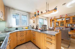 Wohnung kaufen in 81549 München, AIGNER - Helle Etagenwohnung mit Blick ins Grüne