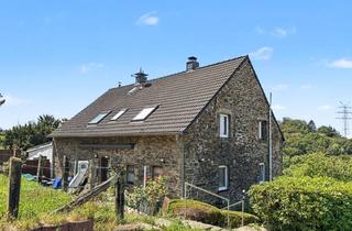 Einfamilienhaus kaufen in 45257 Essen, Wohnen, wo andere Erholung suchen! Liebevoll kernsaniertes Bruchsteinhaus in Essen-Kupferdreh
