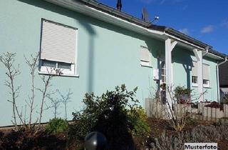 Einfamilienhaus kaufen in 99510 Apolda, Einfamilienhaus im Bungalowstil mit 2 Kellergaragen