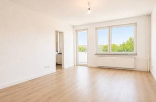 Wohnung kaufen in 24943 Flensburg, Erstbezug nach Modernisierung: Helles Apartment mit West-Balkon in Flensburg-Engelsby