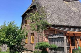 Haus kaufen in 24594 Hohenwestedt, Hohenwestedt - Wunderschönes Reetdachhaus am Naturpark Aukrug, VON PRIVAT!