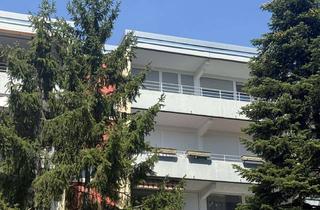 Wohnung kaufen in Kruppstraße, 41472 Neuss, Zuhause mit drei Zimmern und 2 Balkonen in Neuss