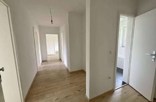 Wohnung mieten in Am Bahndamm 16, 26603 Aurich, TOP 4-Zimmer-Wohnung, mit Balkon in Aurich-Sandhorst!