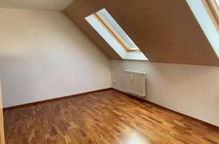 Wohnung mieten in Lindenweg 13, 79650 Schopfheim, Gepflegte 2-Raum-DG-Wohnung mit Einbauküche in Schopfheim