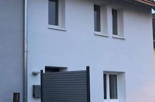 Wohnung mieten in 36272 Niederaula, Liebevoll sanierte 4-Zimmer-Wohnung mit eigenem Hauseingang und Fuldablick zu vermieten