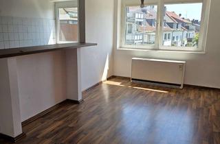 Wohnung mieten in Holsterhauser St. 101, 45147 Holsterhausen, Zuhause mit 2,5 Zimmern in Essen-Holsterhausen