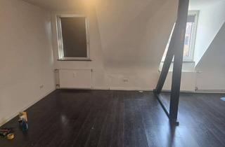 Wohnung mieten in 66121 Saarbrücken, 1,5-Zimmer-Wohnung im Dachgeschoss in Saarbrücken