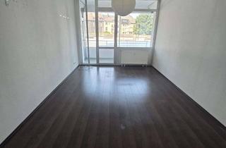Wohnung mieten in Florastraße, 45881 Schalke, Helle 3 ZKB Wohnung mit Balkon, Wintergarten ab sofort