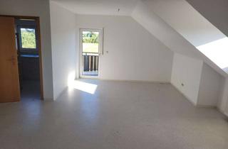 Wohnung mieten in Remmeltshofer Straße 10/1, 89233 Neu-Ulm, Helle 2 Zimmer Dachgeschoss Wohnung