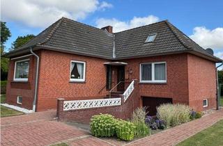 Einfamilienhaus kaufen in 26736 Krummhörn, Leben auf einer Warft! Vollunterkellerter Winkelbungalow in schöner Lage!