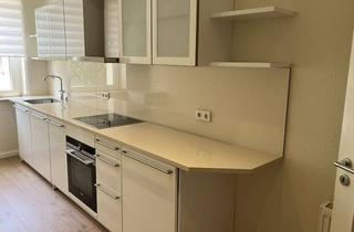 Wohnung mieten in Annastraße 45, 40477 Pempelfort, Wohnen mit Charakter: 2-Zimmer-Wohnung in Pempelfort, mit Einbauküche, Wannenbad und Balkon