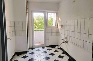 Wohnung mieten in 70469 Feuerbach, Helle 3-Zi-Wohnung ohne Küche, 72 qm mit Potenzial - nur für 2 Personen keine WG