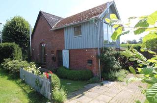 Einfamilienhaus kaufen in 21745 Hemmoor, Idyllisches, ruhiges Einfamilienhaus mit viel Individualität ab 22 renoviert inkl. neue Gas-Heizung