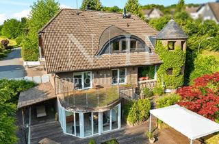 Einfamilienhaus kaufen in 51491 Overath, Großzügiges Einfamilienhaus mit Kamin, Wintergarten und Schwimmteich in Overath