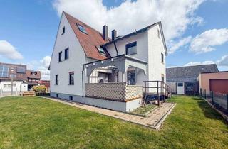 Haus kaufen in 91187 Röttenbach, Freistehendes Dreifamilienhaus - Garten, barrierefreiem Erdgeschoss und voller Bezugsfreiheit!