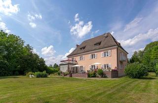 Villa kaufen in 84106 Volkenschwand, Herrschaftlich wohnen: Stilvoll modernisierte Villa mit großem Parkgrundstück