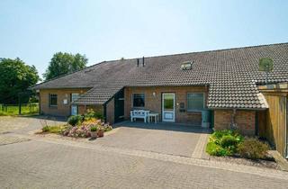 Haus kaufen in 25872 Wittbek, Wohnen, wo andere Urlaub machen: Reihenmittelhaus mit herrlichem Garten nahe Husum.