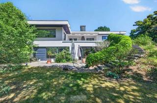 Villa kaufen in 93138 Lappersdorf, Repräsentative Villa mit Innenpool, Sauna & zwei Einliegerwohnungen in Lappersdorf / Pielmühle