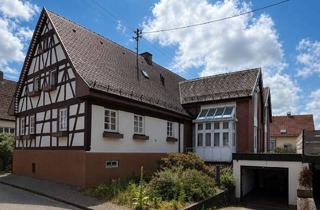 Gewerbeimmobilie kaufen in 76359 Marxzell, Vielseitiges Büro- und Gewerbeobjekt mit historischem Charme und Entwicklungspotenzial in Pfaffenrot