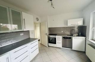 Wohnung kaufen in Idsteiner Straße 38, 65527 Niedernhausen, Sanierte 3-Zimmer-Wohnung mit großer Wohnküche, Hofterrasse und S-Bahn-Nähe